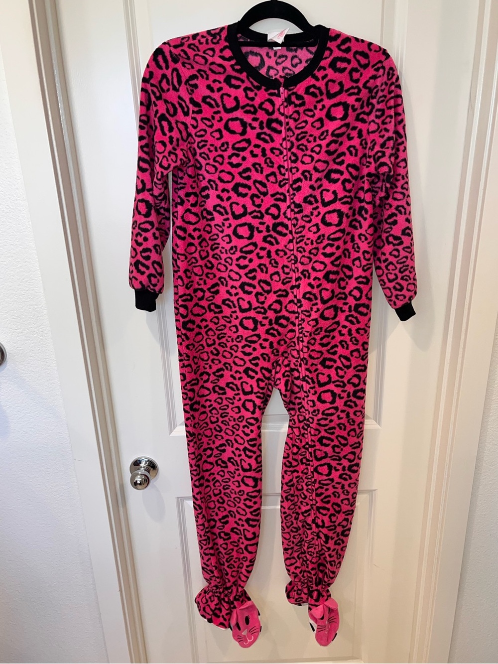 Circo Girls L 10/12 Pink Leopard Cat Footed Fleece One Piece Pajama Sleeper